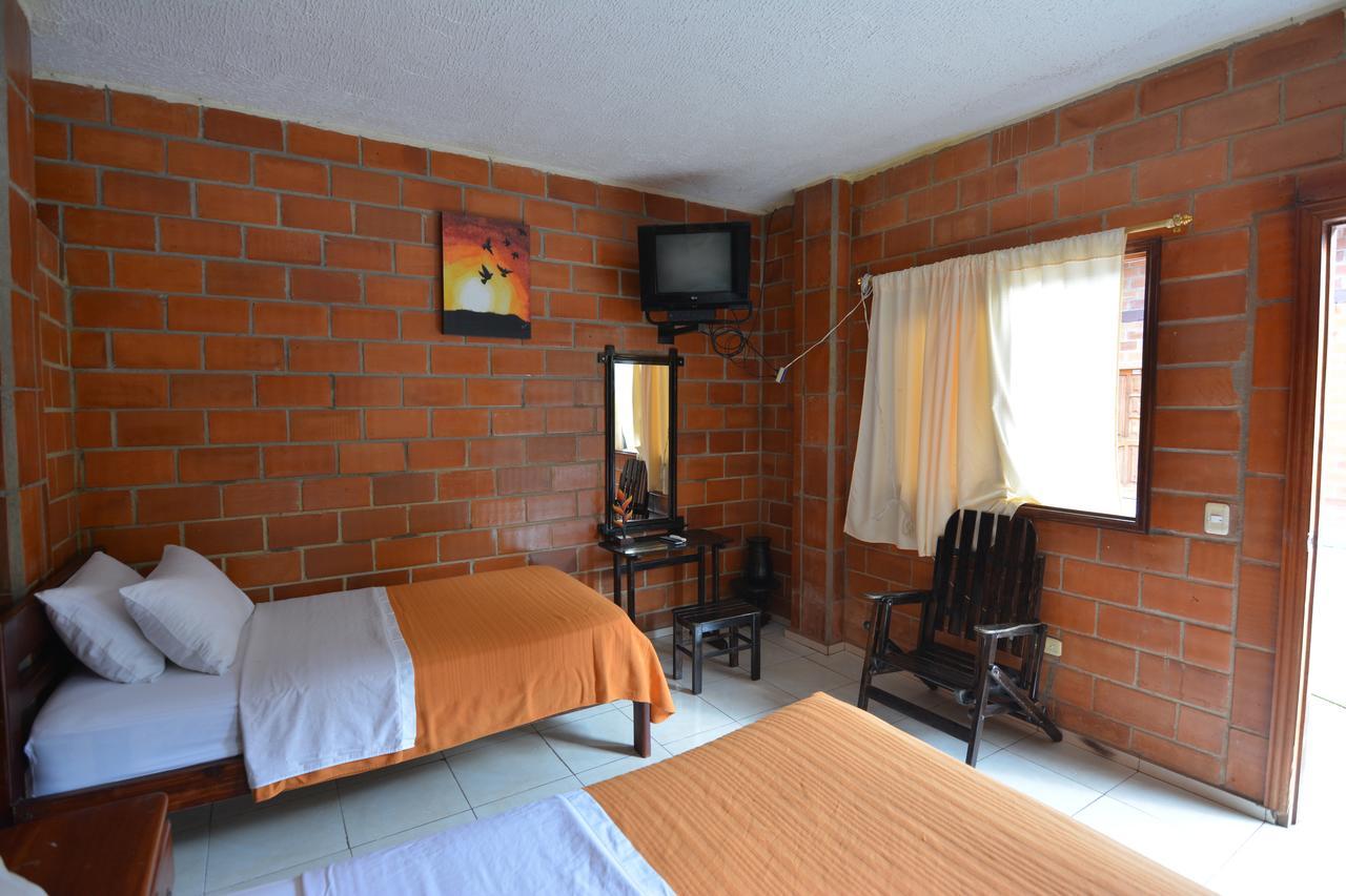 Hosteria Las Heliconias 特纳 外观 照片